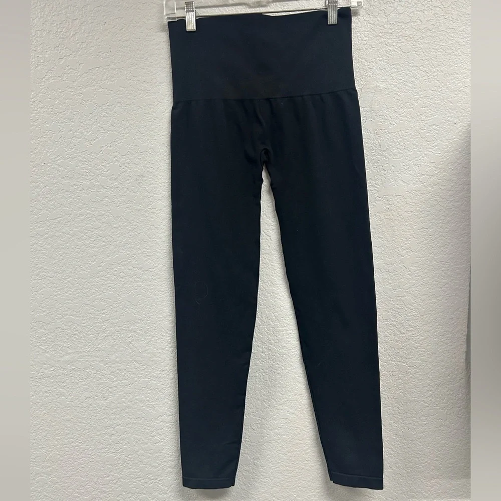 Soma Black Ultra Comfy Loungewear/ Leggings. Size M. MSRP $59.00